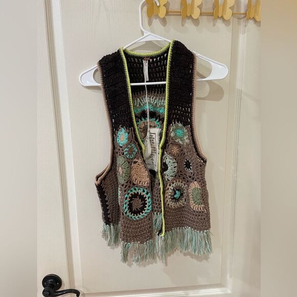 Free People Desert Rose Crochet Vest in Canyon Combo - Picture 3 of 7